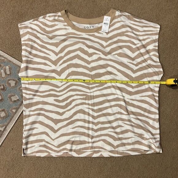 Loft neutral zebra striped top - Picture 4 of 6